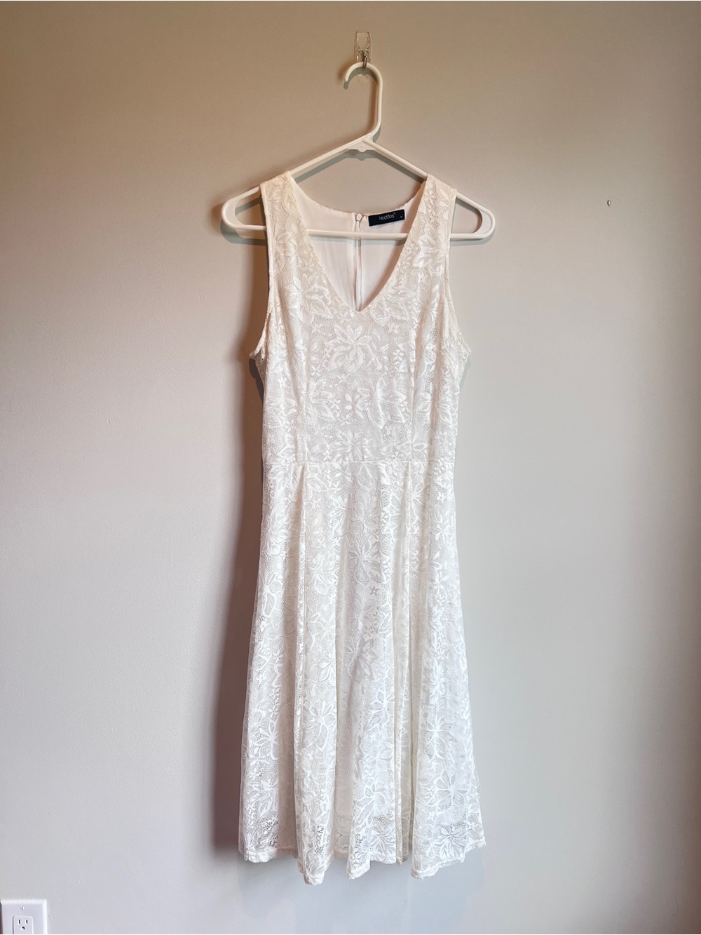Noctflos White Lace sleeveless V-Neck Midi Cocktail Dress, M